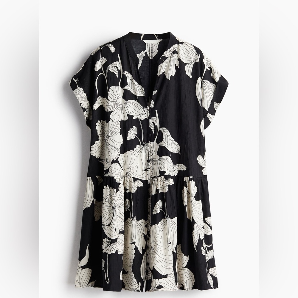 H&M Loose Fit Crinkled Weave Floral Dress (Size M)